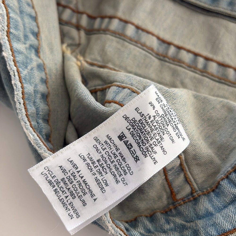 True Religion denim Blue vest cropped distressed NWT S - Picture 8 of 11